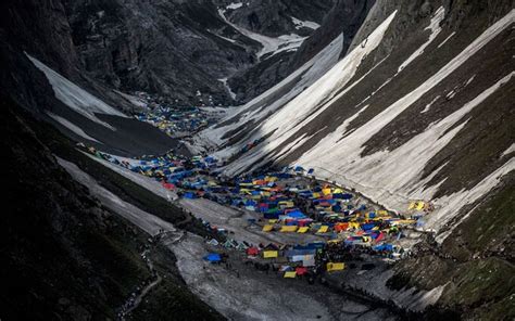 Thousands Of Hindus Make A Pilgrimage To Amarnath Cave In The Himalayas