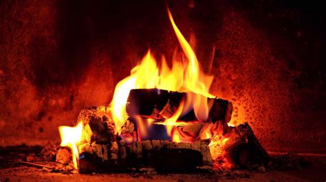 Att/directv is ranked #1 nationally in customer satisfaction for tv service by @jdpower. Yule Log Channel On Direct Tv : 4k Yule Log Fireplace With ...