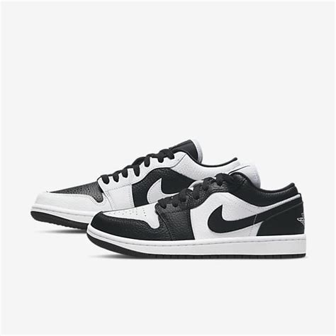 かんたんラ Nike Nike Wmns Air Jordan 1 Low Wolf Greyの通販 By Rs Shop｜ナイキなら