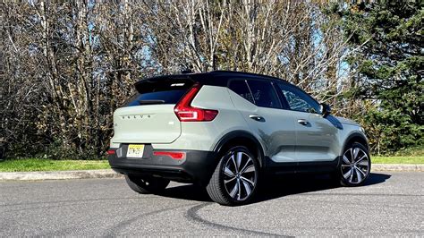 Preview Drive 2021 Volvo Xc40 Recharge Electric Suv Doesnt Complicate