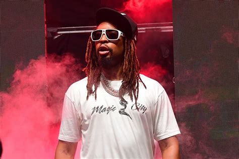Lil Jon Keeps Partying With Strippers Amid Power Outage