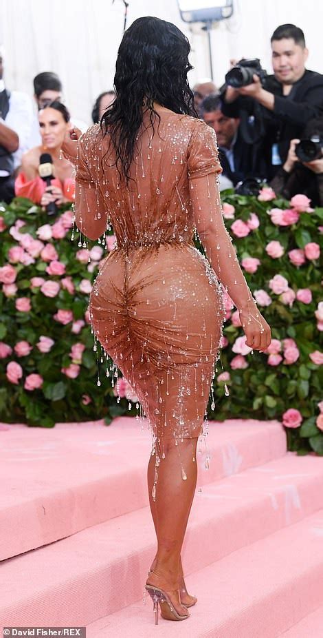 Kim Kardashian Puts Her Curves On Display As She Arrives The Met Gala