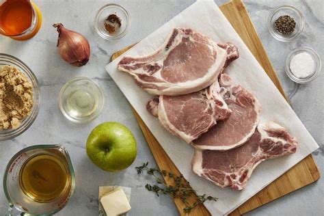 The best pork chops are fried pork chops! How to cook the best pork chops, through thick and thin ...