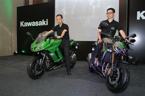 It has been created using kawasaki's new sugomi design philosophy. Kawasaki launches two high performance models: Z1000 ...