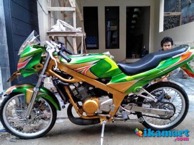 Ninja r modifikasi warna hijau from media.karousell.com. Ninja R Warna Hijau Keluaran 2014 - Modifikasi Warna ...