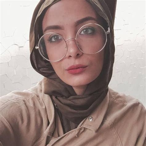 Five Golden Fashion Rules To Wear Sunglasses With Hijab Fashion