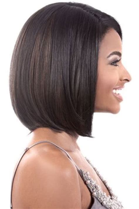 The choppy layers look quite unique and they can give more volume to your hair. 16 Simple Black Short Hairstyles | Olixe - Style Magazine ...