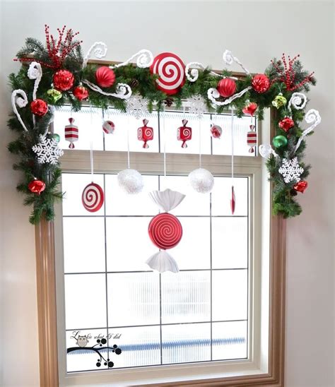 25 Christmas Window Decor Ideas That Will Amaze You
