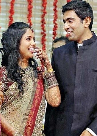 Ravichandran ashwin family with parents, wife & daughters | bollywood gallery subscribe to our channel for more videos. Engadget: Ashwin Ravichandran Marriage With Preeti Pictures and Photos