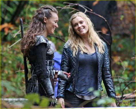 Full Sized Photo Of Eliza Taylor Alycia 100 Filming 10 Eliza Taylor