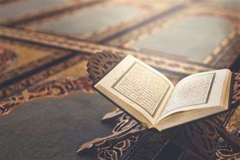 الأزهر للفتوى يُبين حكم قراءة القرآن على غير طهارة - المصريون