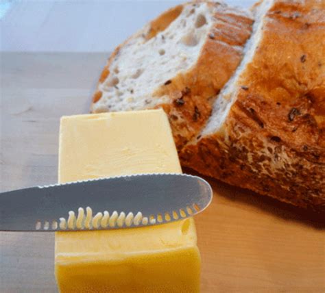 8 engenhocas para passar manteiga no pão de forma sem destruí lo