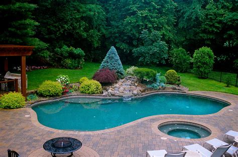 Plunging Pools And Landscaping Pools And Backyard Backyard Pool Landscaping Backyard Pool