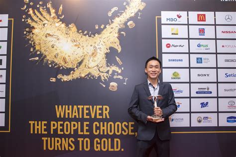 Putra brand gold award for health category 2014, largest herbs and healthcare retail chain, top 100 most wanted brands in health food category. 2018 Putra Brand Awards - Samsung Malaysia Wins Three Awards