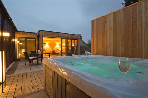 Brand New Luxury Retreat With Private Hot Tub In The Scottish Highlands