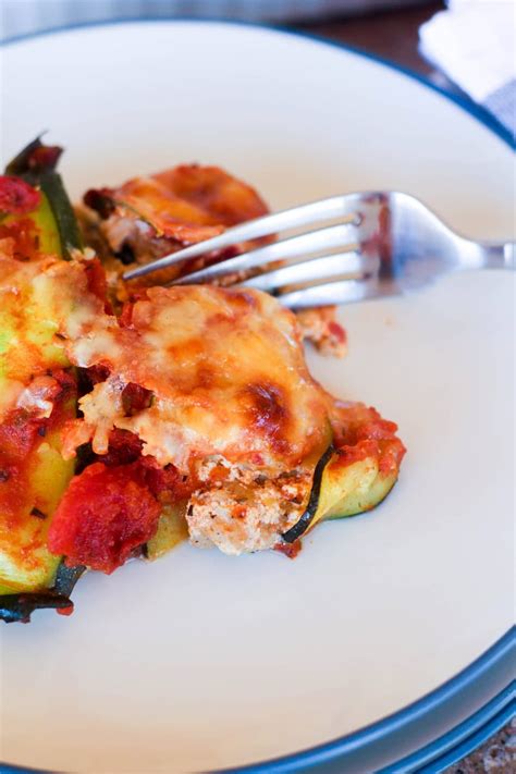 How to prepare zucchini lasagna noodles. Zucchini Noodle Lasagna with Italian Chicken | Recipe ...