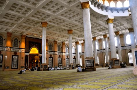 Masjid Dian Al Mahri Di Depok