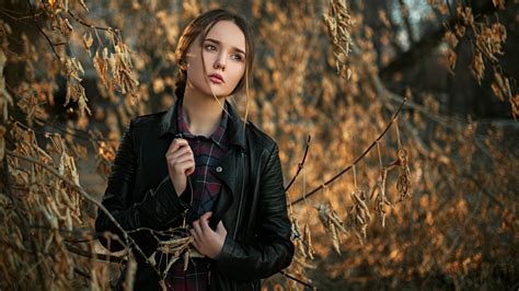 Blonde Ksenia Kokoreva Portrait Head Long Hair Books Leather Jackets Sergey Fat Model