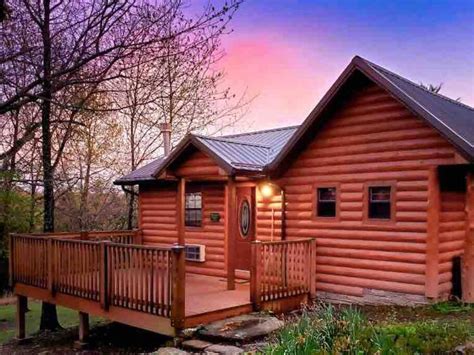 Romantic Hideaway Whot Tub Near Buffalo River Cabins For Rent In