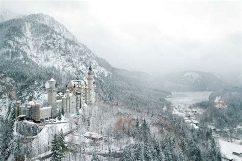 A Guide To Visiting Neuschwanstein Castle In Germany Find Us Lost