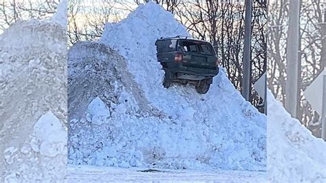 The Story Behind How The Jeep Really Got Stuck In The Snowbank