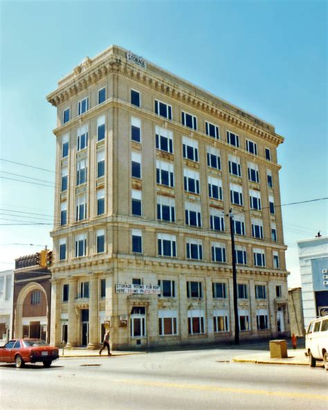 State bank and trust company was the successor institution. First National Bank Building, Dublin, Georgia, 1988 | Flickr