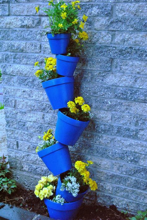 Fun And Easy Projects Topsy Turvy Flower Pots
