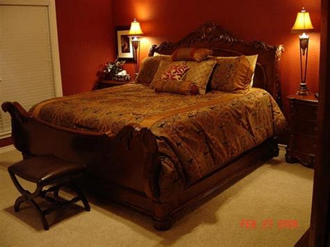 Small bedroom makeover ideas for awkward spaces. Tuscan Bedroom Decorating Ideas - Decor Ideas
