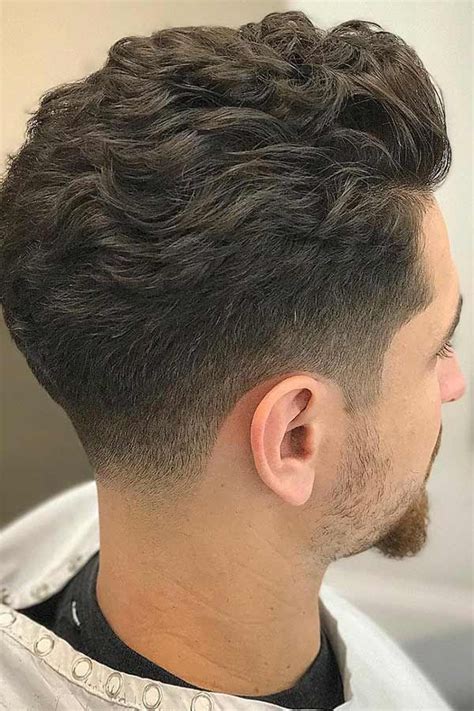 Fresh Hairstyles For Men With Wavy Hair Haircuts For Wavy Hair Faded