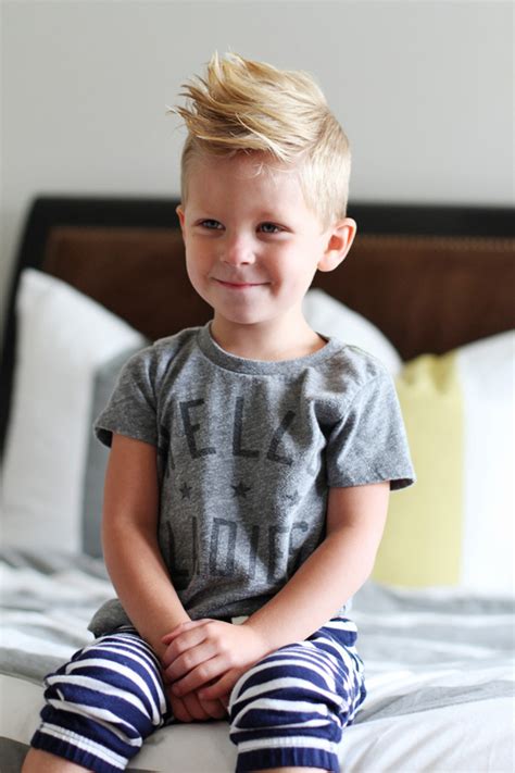 Those who just seem to bounce around perfectly one day and then, you wake up the next morning and your hair looks like a bird's nest? Cute Little Boys Hairstyles : 13 Ideas | How Does She