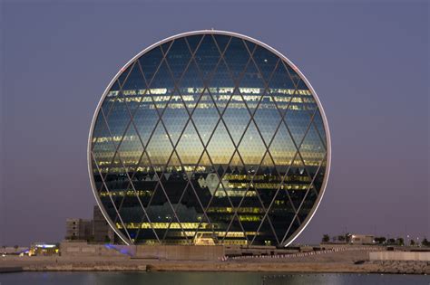 7 Most Amazing Buildings Of The World