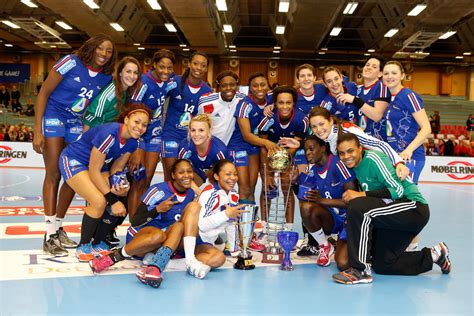 Statistiques, résultats, records, palmarès et toute l'histoire de l'équipe de séries de matchs toute compétition confondue à domicile. FEMININ - Site de l' US Alfortville Handball