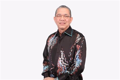 Menteri kanan kerja raya datuk seri fadillah yusof berkata pelaksanaan projek awam itu dilihat mampu memberi kesan ekonomi berganda kepada pelbagai sektor ekonomi negara sekali gus memberi manfaat kepada rakyat keseluruhannya. Putrajaya should look at Sarawak as model for tolerant ...