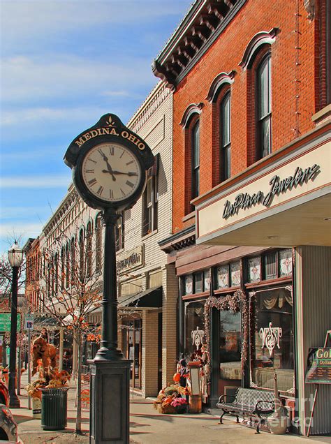 Second sacred city of islam; Downtown Medina Ohio 2223 Photograph by Jack Schultz