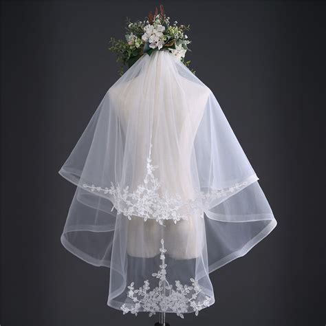 Short Bridal Veil Two Layers Wedding Veil With Comb Lace Mantilla Beautiful Wedding Accessories ...