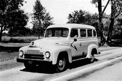 1952 International L100 Travelall Macs Motor City Garage