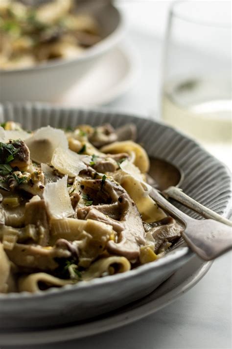 creamy mushroom and leek pasta the last food blog