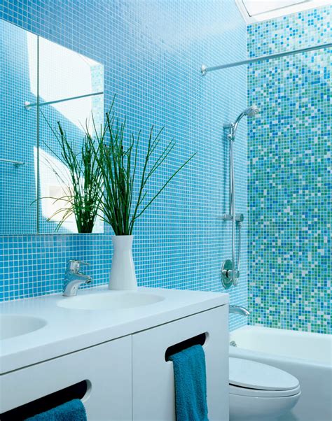 Wall tiles for kitchens and bathrooms. 13 Inspirational Examples Of Blue And White Bathrooms