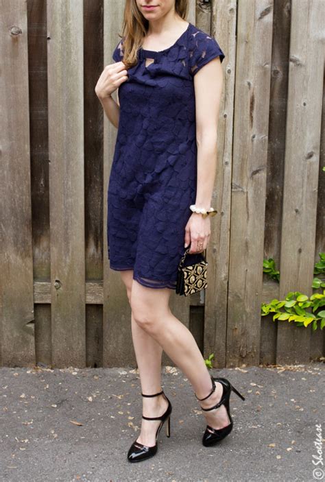 What Color Shoes With A Navy Dress Question Answered