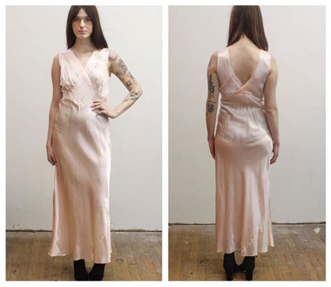 Vintage Sheer Pink Satin Floral Embroidered Nightgown 40s 1940s Fitted Sleeveless V Neck