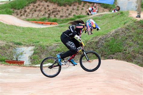 We would like to show you a description here but the site won't allow us. Mariana Pajón, campeona Mundial de BMX en Medellín y suma ...