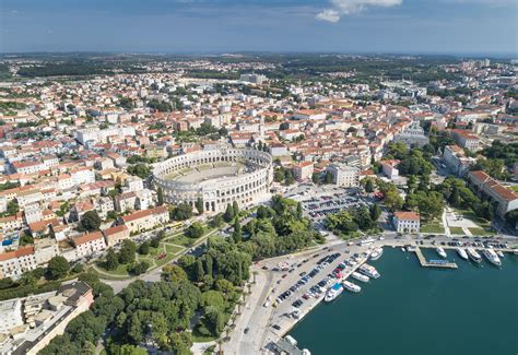 It controls most land routes from western europe to the aegean sea, and the turkish straits. Book Pula Hotels | Croatia | Fred.\ Holidays