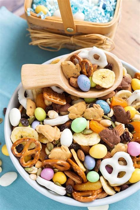 easter bunny trail mix recipe