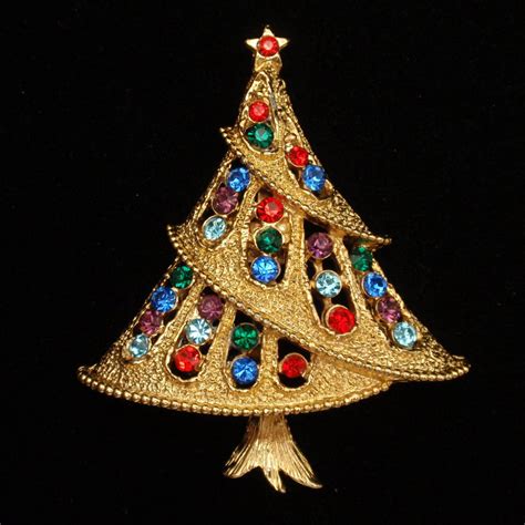 Christmas Tree Pin Vintage Xmas Brooch Jj World Of Eccentricity And Charm