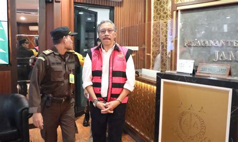 Tersangka Korupsi IUP PT Antam Ridwan Amel Dipindah Dari Rutan Kejagung
