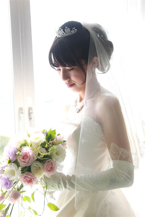 結婚式 ヘアスタイル 花嫁 ティアラ - Khabarplanet.com