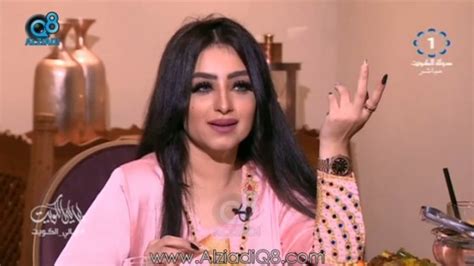 المهرة البحرينية ترقص العرضة للسعوديين ! فيديو: برنامج (ليالي الكويت) يستضيف الفنانة "المهره ...