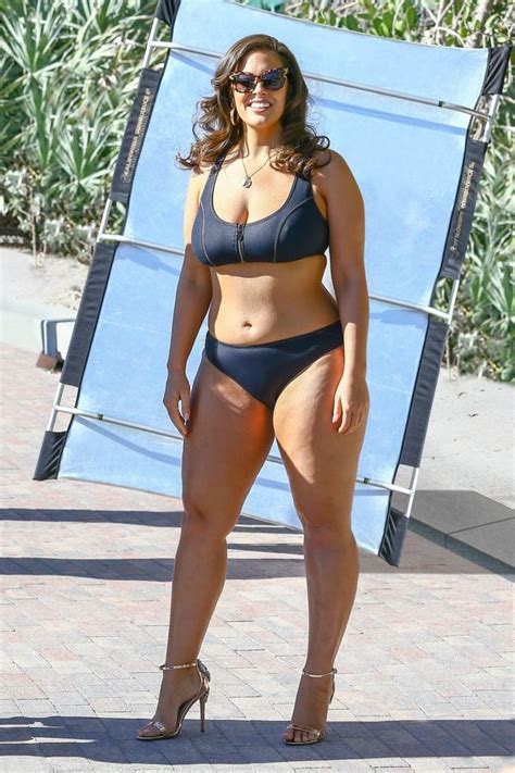 Ashley Graham Shows Off Her Beach Body In Unretouched Swimsuit Campaign Ashley Graham Swimwear