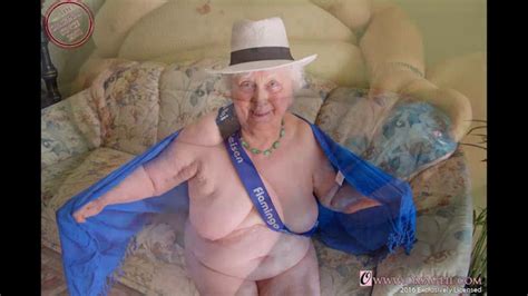 Oma Pass Slide Show Omageil Horny Lusty Grandma