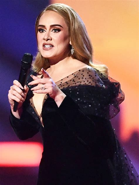 Adele Wears Massive Diamond On That Finger At Brit Awards Though Bf